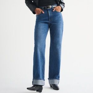 Abercrombie & Fitch The 90’s Relaxed Light Blue High Rise Jeans